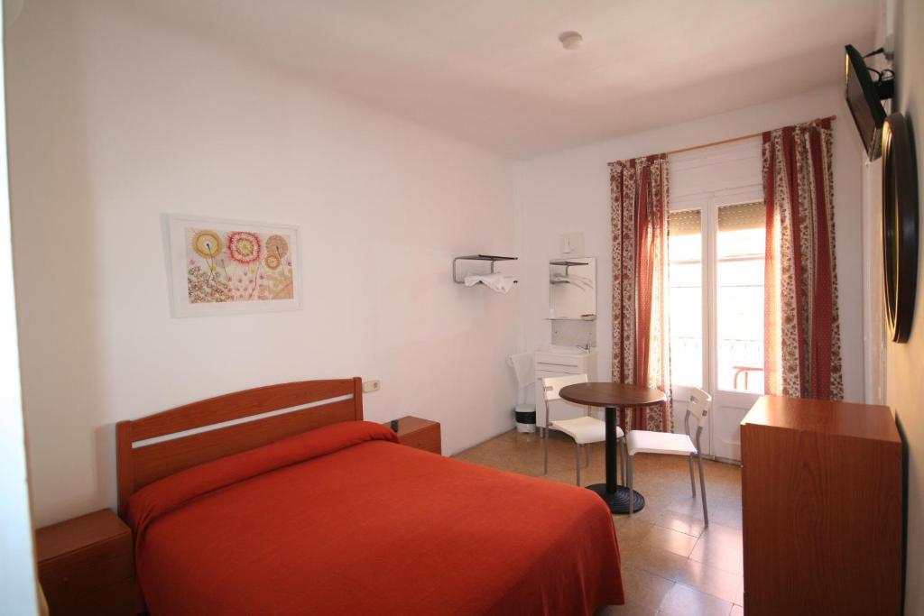 Hostal Juventus Portbou Quarto foto
