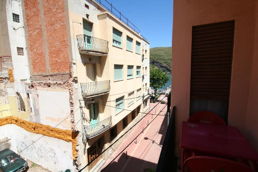 Hostal Juventus Hotel Portbou Quarto foto